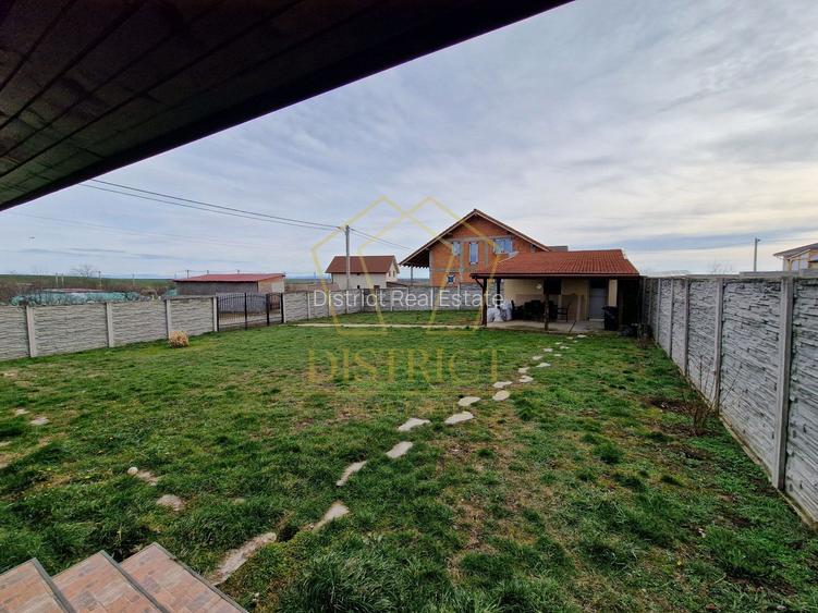 Casa individuala impartita in 2 apartamente | Ianova - 17