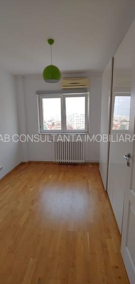 Zona Ion Mihalache 3 camere disponibil pentru vanzare - 5