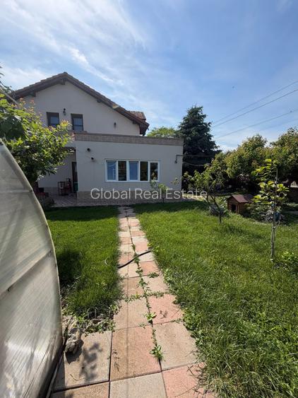 Vila 6 Camere P/M Teren 1000mp Poiana - 11