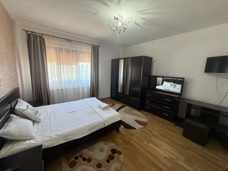 De închiriat apartament 3 camere 85 mp + terasa etaj 1