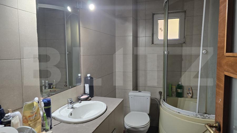 Casa 5 camere, 300 mp, zona UNIO