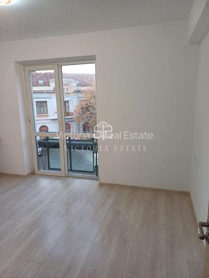 3 camere ultra central - 10