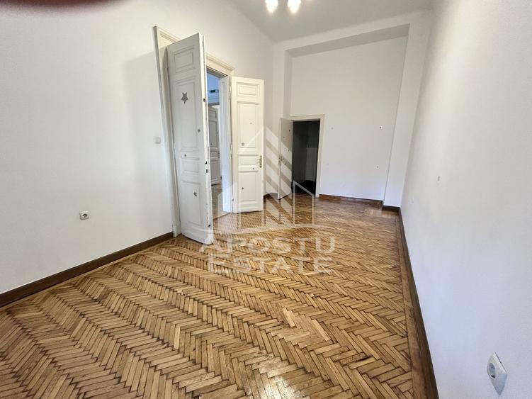 Spatiu 147 mp pentru birouri in spate la Catedrala