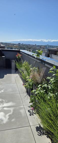 Penthouse smart în Sibiu - etaj retras, terasă generoasă