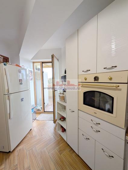 Vanzare apartament 3 Camere Straulesti