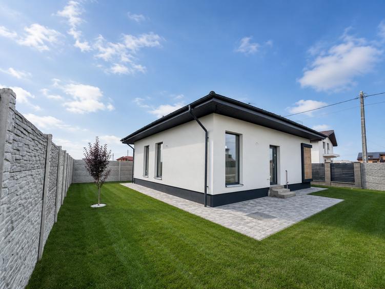 Casă Individuală | Parter de Vânzare | 4 Camere | 370 mp | Berceni | La Cheie