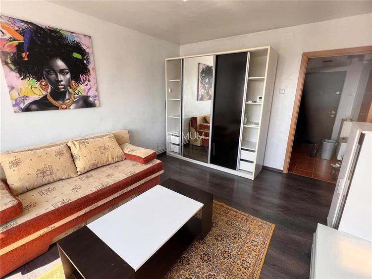 GH. LAZAR - 2 CAMERE - ETAJ INTERMEDIAR - LIFT - CENTRALA PROPRIE - DECOMANDAT - 3