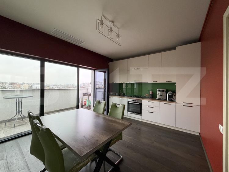 Apartament tip penthouse, 2 camere decomandate, terase panoramice, Rovine