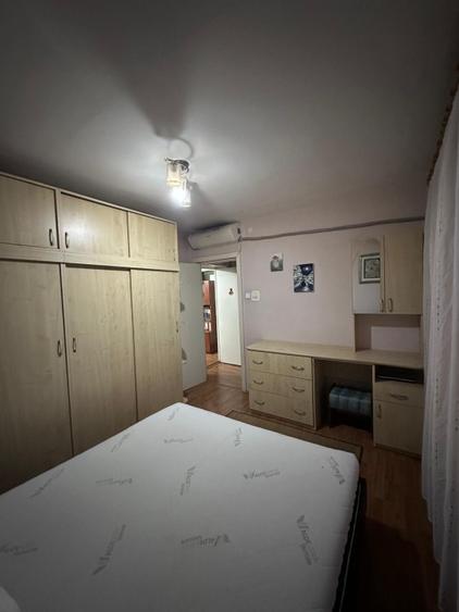 Apartament 3 camere, 66 m, etaj 2/4 – gata de mutat, zonă liniștită, langa Palas