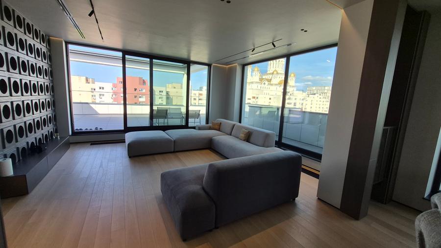 PENTHOUSE CU SCARA INTERIOARA 5 CAMERE MOBILAT ULTILAT LUX - BLOC NOU FINALIZAT