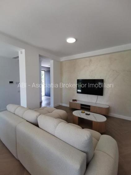 Proprietate exclusivista pe lacul Snagov 490000 euro / Chirie 2500 eu/luna - 21