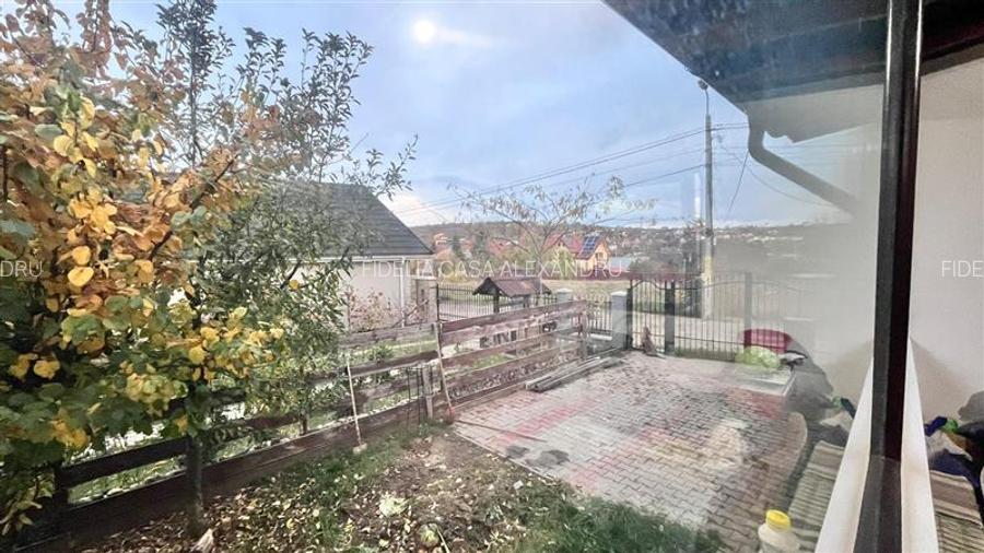 Apartament 3 camere, pe 2 nivele cu curte, in Bucium - 15