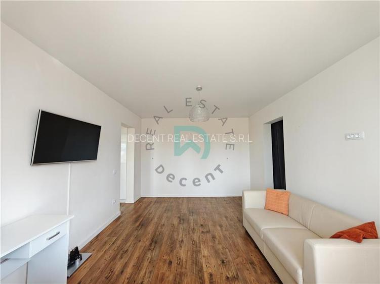 Apartament 3 camere de vanzare, Centru Civic