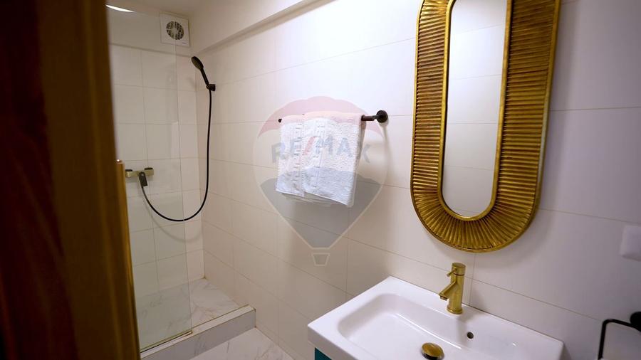 Hotel de vanzare 8 camere cu baie proprie Calea Calarasilor Bucuresti