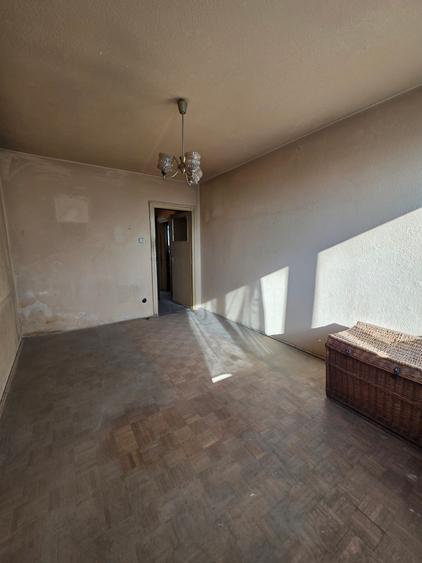 Apartament cu 3 camere de vanzare in zona Grivita - metrou Basarab 1 min.