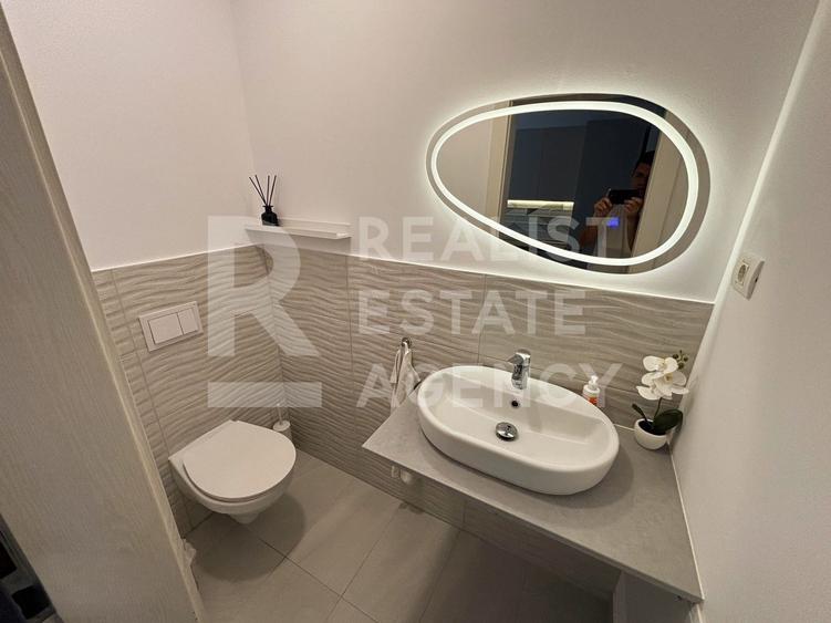 Casă modernă 4 Camere de Închiriat | P+1+M| 2 locuri de parcare