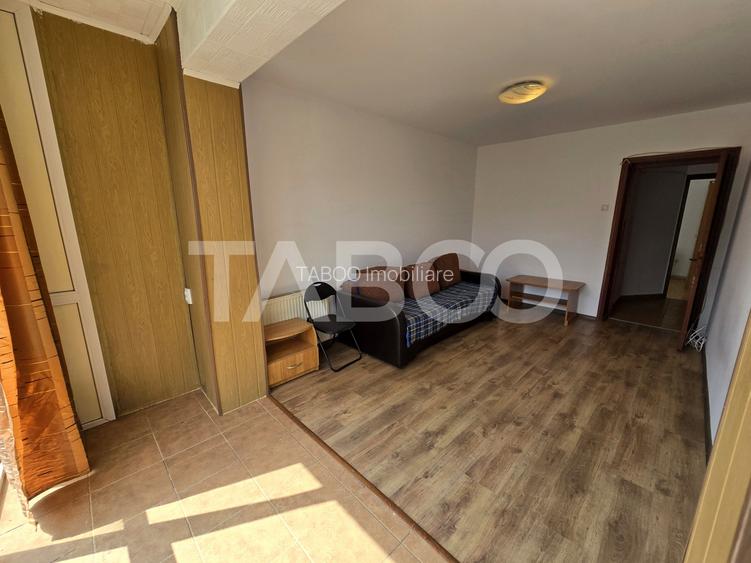 Apartament 2 camere de vanzare decomandat 52 mpu etaj 3 Terezian Sibiu - 11