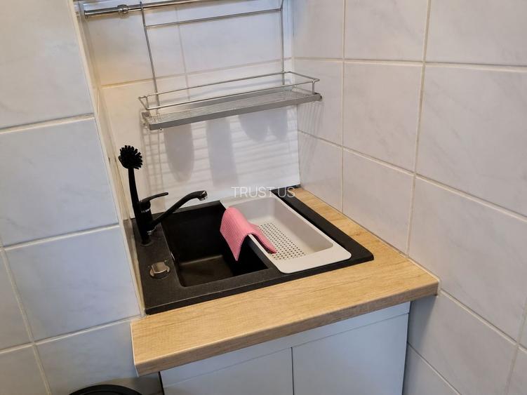 Comision 0, Apartament 3 Camere, Renovat, Etaj 4 din 5, Zona Bucovinei - 8