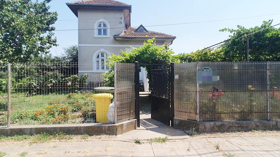 Casa individuala de vanzare in Buftea, str. Tamas - teren 2.101 mp