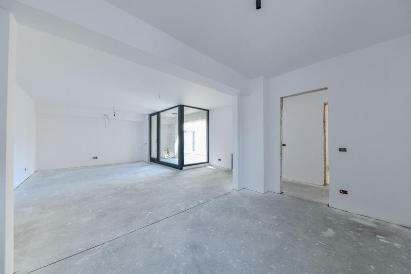 Apartament de 4 camere cu o terasă de 43 mp plus un balcon -M99 Residence
