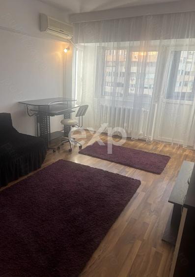 De vânzare apartament 2 camere , et 6/8– Zona Trocadero, Constanța