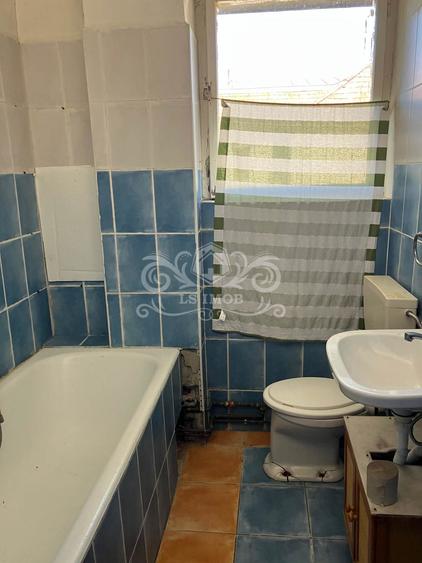De vanzare Apartament cu 4 camere in casa/vila in Brasov-Blumana