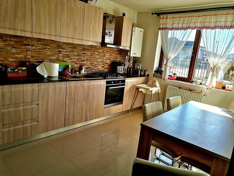 Inchiriez casa duplex Bragadiru