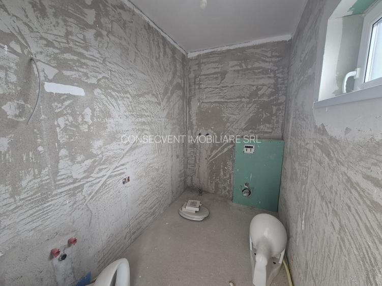 Apartament penthouse 4 camere, teresa 61 mp, Arad, comision 0 - 9
