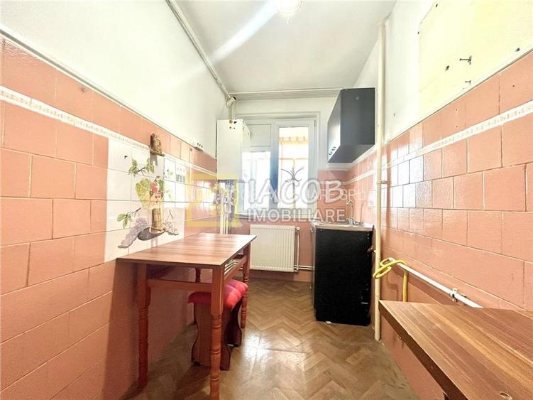 Garsoniera, str. Garii, Bacau - 5