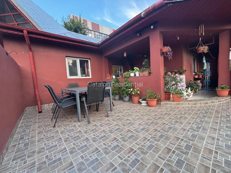 Vila de vanzare cu 2 apartamente individuale in Cartierul 23-metrou Republica - 28