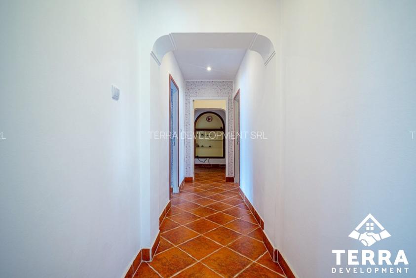 Apartament spectaculos de 5 camere în Sinaia cu priveliște de vis către munte - 24