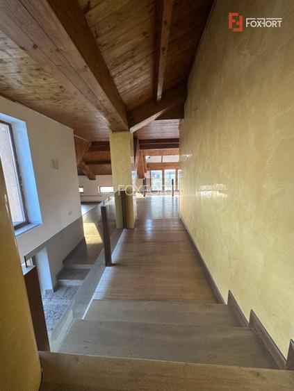 Casa individuala cu 10 camere si piscina, in Dumbravita - ID V5614 - 19