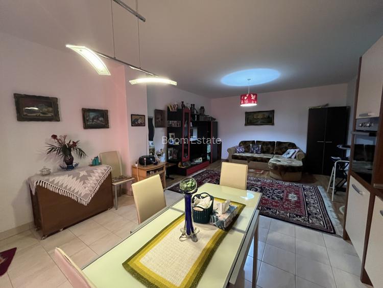 PROPRIETAR, BLOC CU LIFT, VENUS 35 - 6