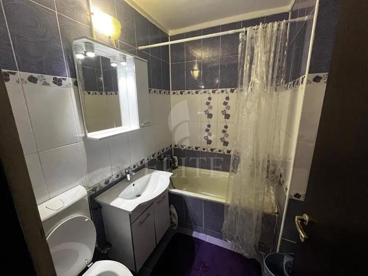 Apartament 3 camere în zona COLOANE