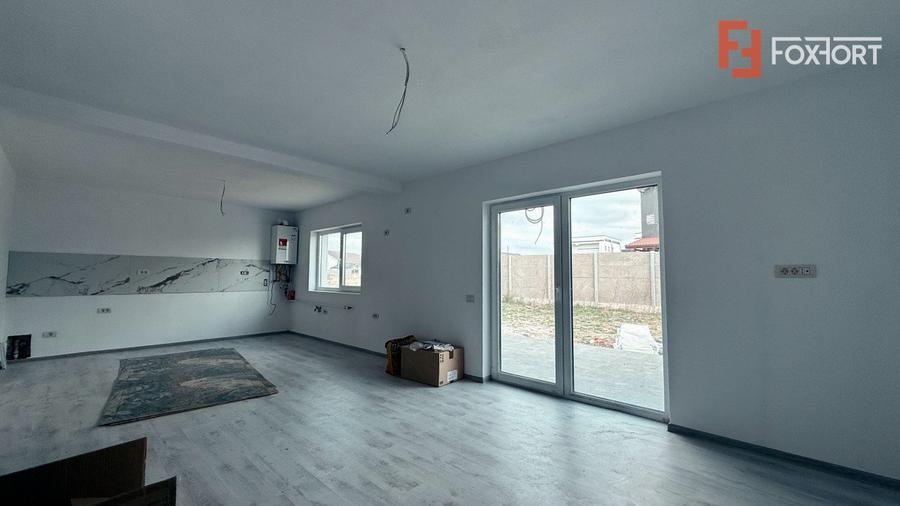 COMISION 0% Duplex cu 3 camere, de vanzare in Sanandrei
