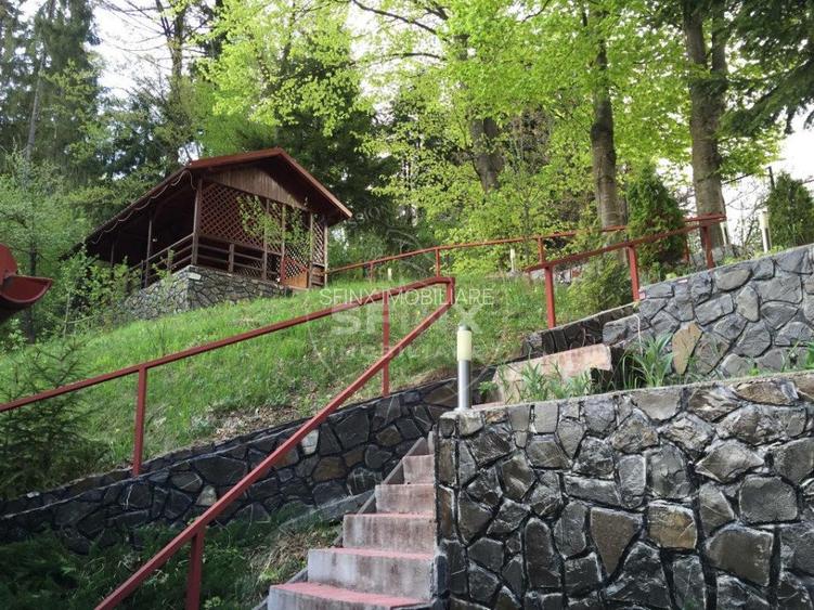 De vanzare vila 8 camere Sinaia - 15