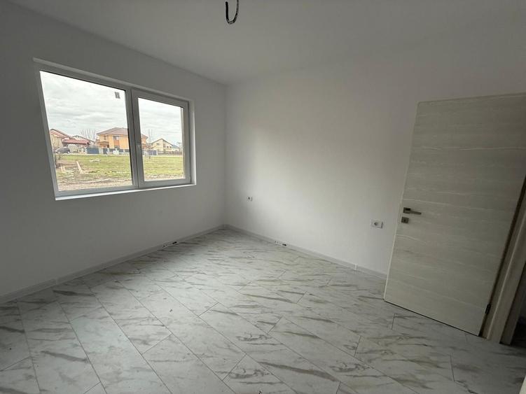 Apartament 3 camere.Bloc nou. Decomandat.Finalizat.