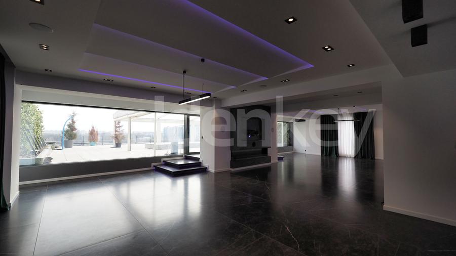 Apartament cu 5 camere si 165mp terasa | complex cu piscina | 2 garaje
