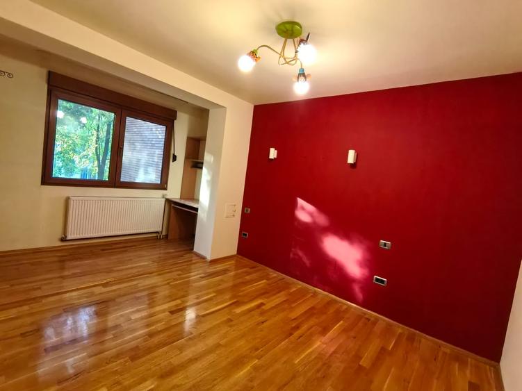 Apartament decomandat Etaj 1 si Garaj in proprietate!