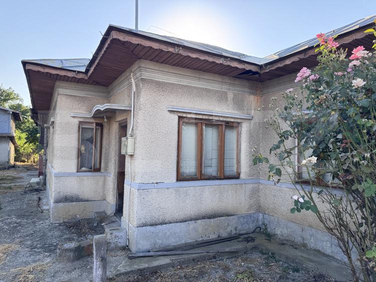 Casa Individuala 5 camere si teren generos, Romanesti