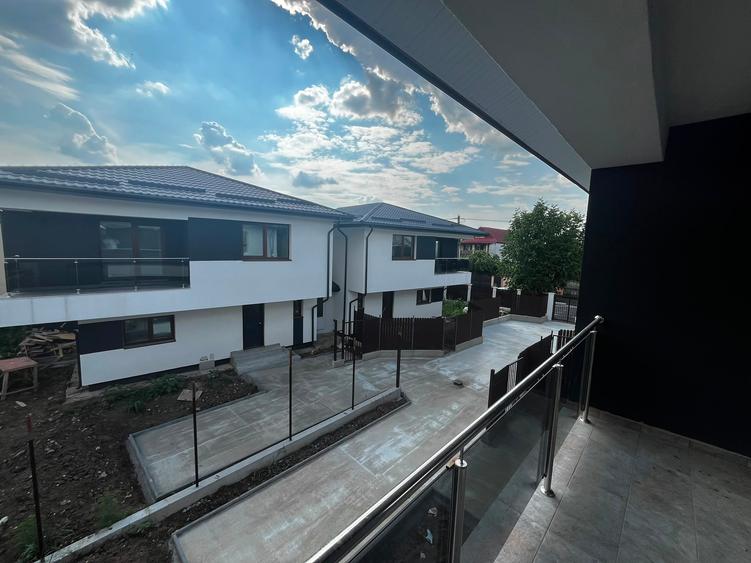Casă de Vânzare în Chiajna | 137 mp utili | Teren 220 mp |