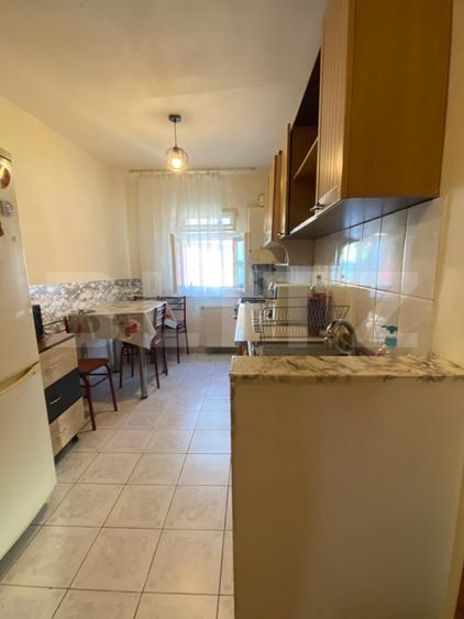 Apartament cu 3 camere, zonă centrală, orientare dublă