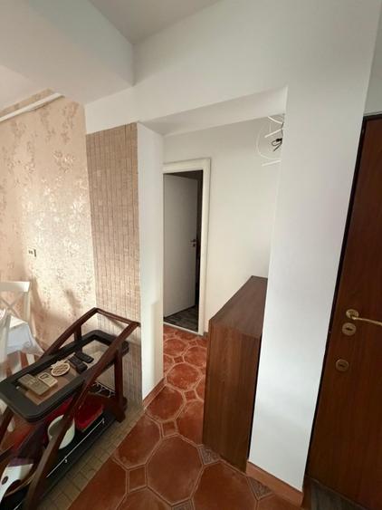 Inchiriez apartament 3 camere Crangasi