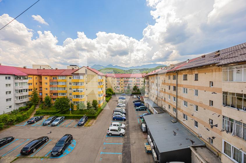 Apartament 3 camere bloc vila, Noua
