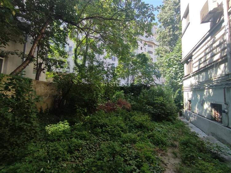 Vanzare parte din vila Vila, Piata Constitutiei - 12