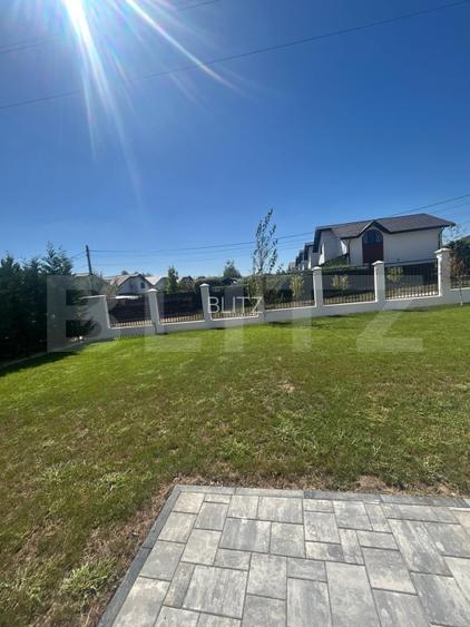 Vila de vanzare, 300 mp, teren 650 mp, zona Crevedia