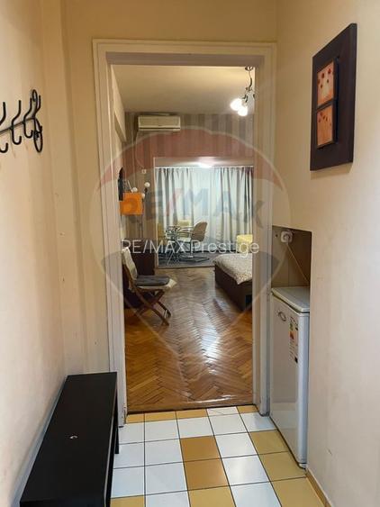 Garsonieră spațioasă - Piața Romană, vedere spre ASE, disponibila acum - 13