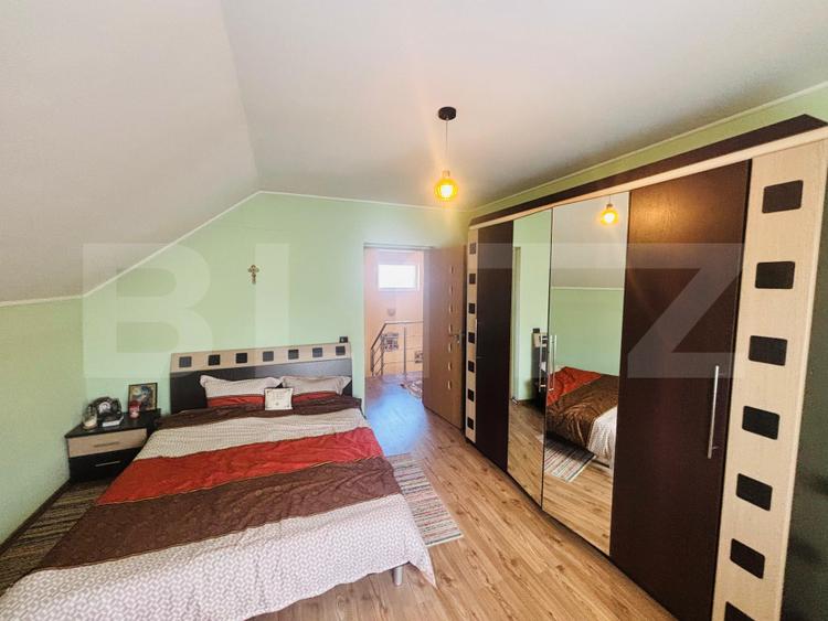 Casa cocheta, cu 4 camere, 130 mp - zona linistita