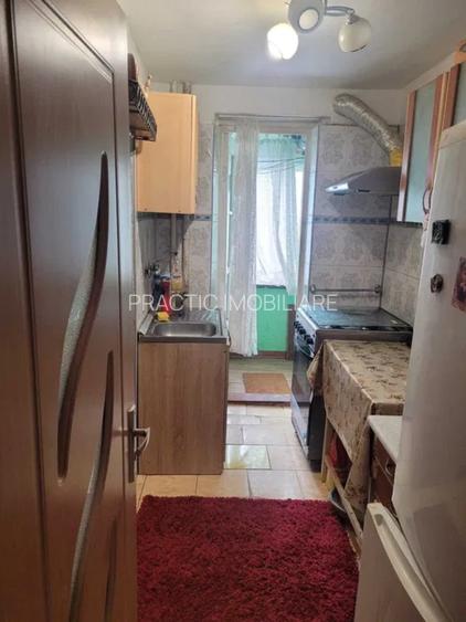 Apartament 2 Camere Semidecomandat |  Zona Centru | Etaj 3/7 - 4