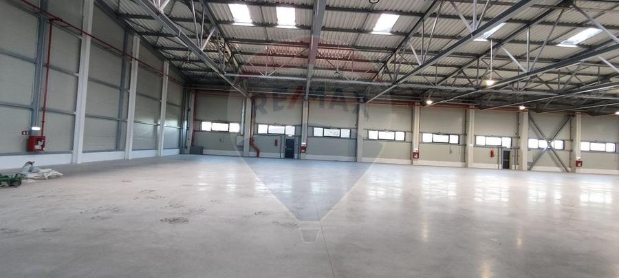 Spațiu industrial de 875mp de închiriat în zona Exterior Vest